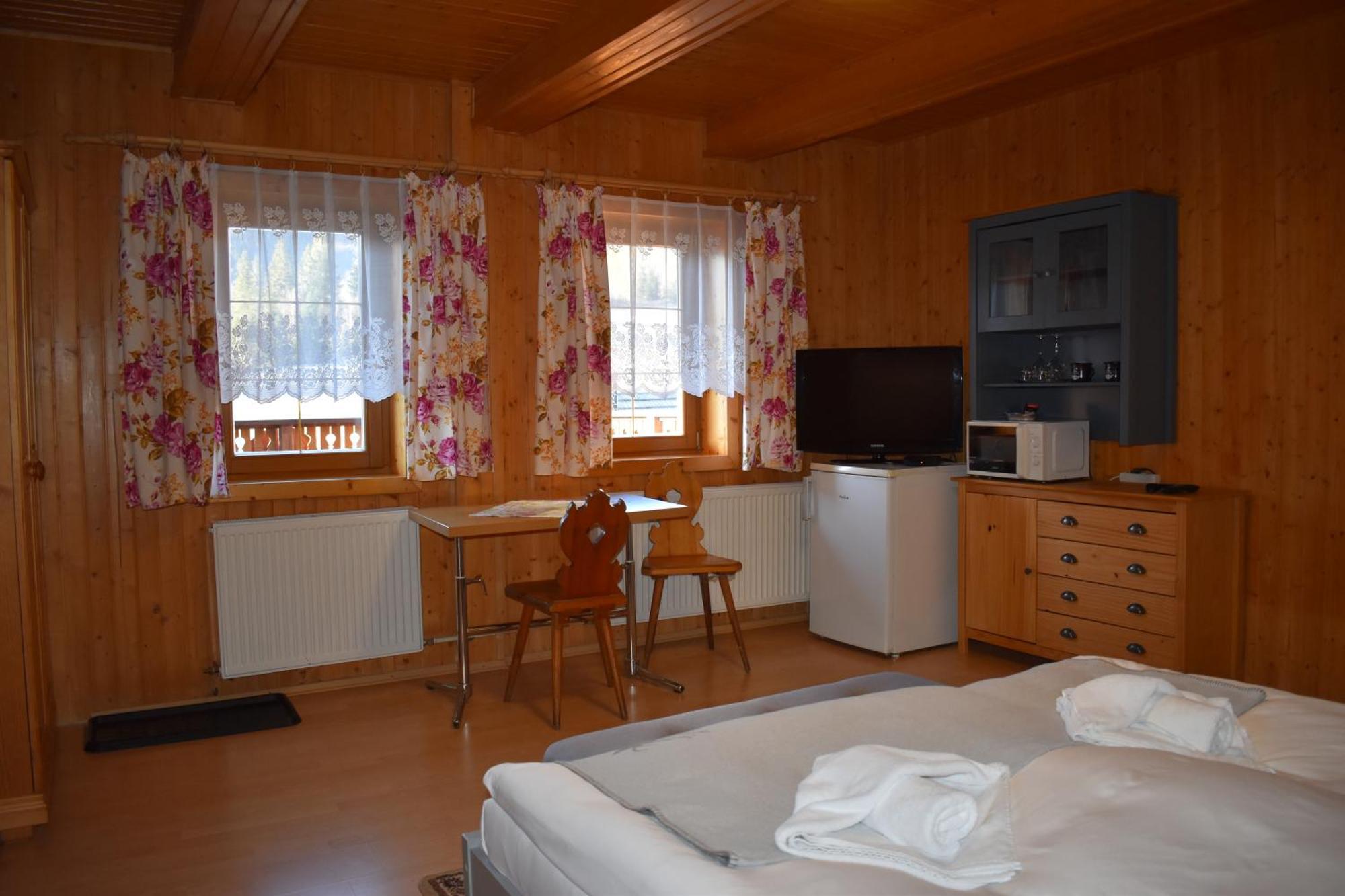 Drevenica Diana Bed and Breakfast Ždiar Exteriör bild